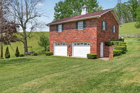 Exterior - 16471 B Spring Valley Rd, Abingdon, VA 24210 photo 3 of 12