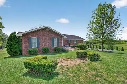 Exterior - 16471 B Spring Valley Rd, Abingdon, VA 24210 photo 5 of 12