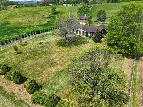 View/Area - 16471 B Spring Valley Rd, Abingdon, VA 24210 photo 1 of 6