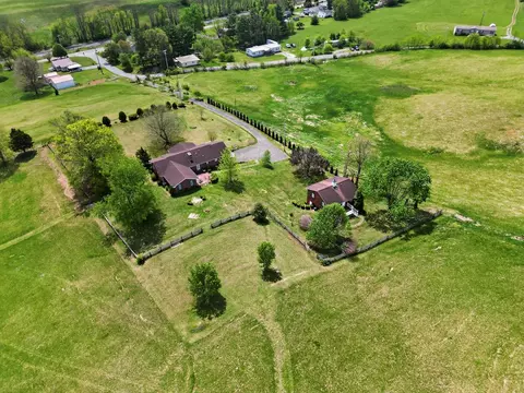 View/Area - 16471 B Spring Valley Rd, Abingdon, VA 24210 photo 6 of 6