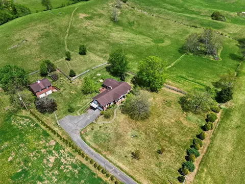 View/Area - 16471 B Spring Valley Rd, Abingdon, VA 24210 photo 5 of 6