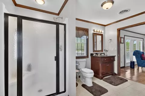 Bath - 16471 B Spring Valley Rd, Abingdon, VA 24210 photo 5 of 5