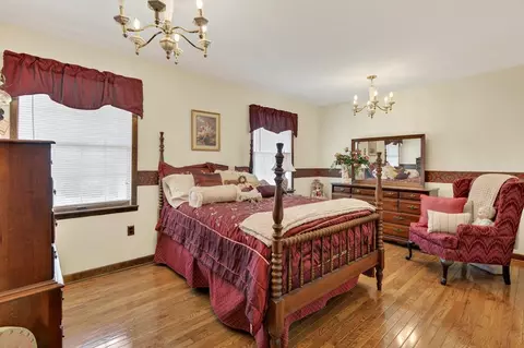 Bedroom - 16471 B Spring Valley Rd, Abingdon, VA 24210 photo 1 of 3