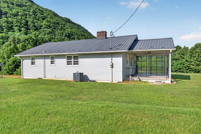 745 Veterans Rd, Broadford, VA 24316