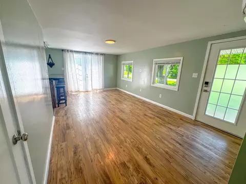 Living - 200 Coleman Rd, Max Meadows, VA 24360 photo 2 of 3
