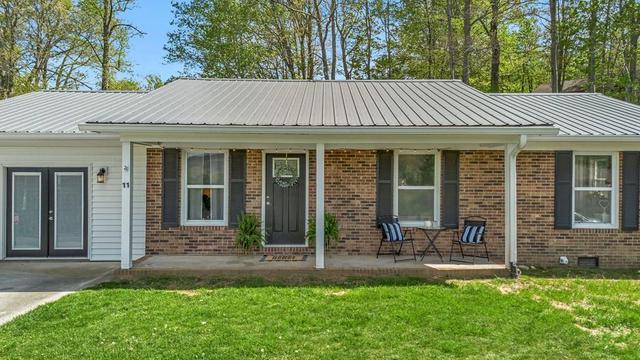 11 Hill St, Sparta, NC 28675