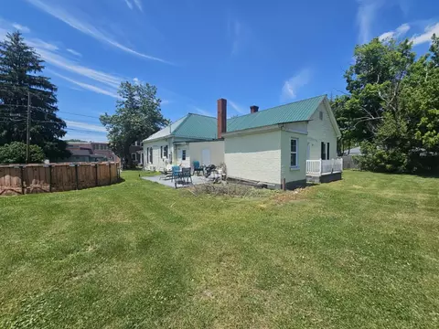 107 S Maple Ln, Cedar Bluff, VA 24609 photo 7