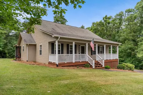 271 Laurel Dr, Fancy Gap, VA 24328 photo 1