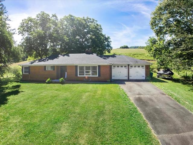 9806 Floyd Pike, Dugspur, VA 24325