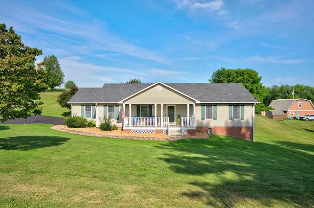117 Pine Ave, Rural Retreat, VA 24368