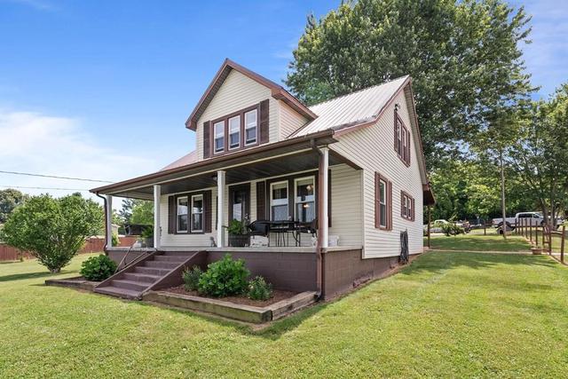 78 Oak Grove Rd, Hillsville, VA 24343