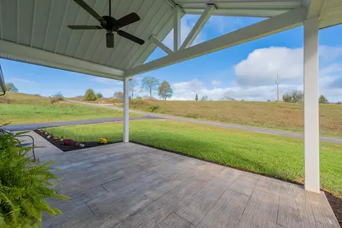 128 Long Meadows Ln, Max Meadows, VA 24360 photo 2