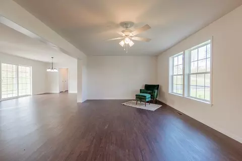 128 Long Meadows Ln, Max Meadows, VA 24360 photo 6