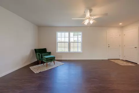 128 Long Meadows Ln, Max Meadows, VA 24360 photo 8