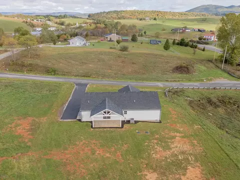 128 Long Meadows Ln, Max Meadows, VA 24360 photo 47