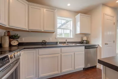 128 Long Meadows Ln, Max Meadows, VA 24360 photo 15