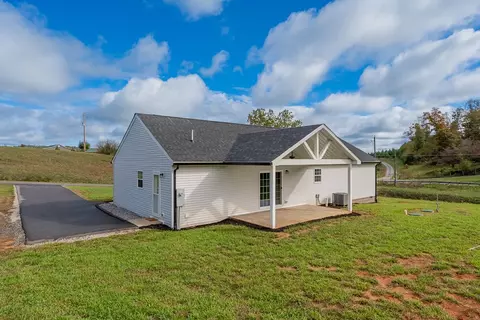 128 Long Meadows Ln, Max Meadows, VA 24360 photo 39
