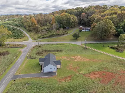 128 Long Meadows Ln, Max Meadows, VA 24360 photo 44