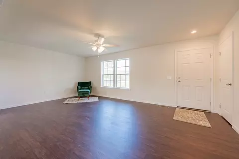 128 Long Meadows Ln, Max Meadows, VA 24360 photo 7