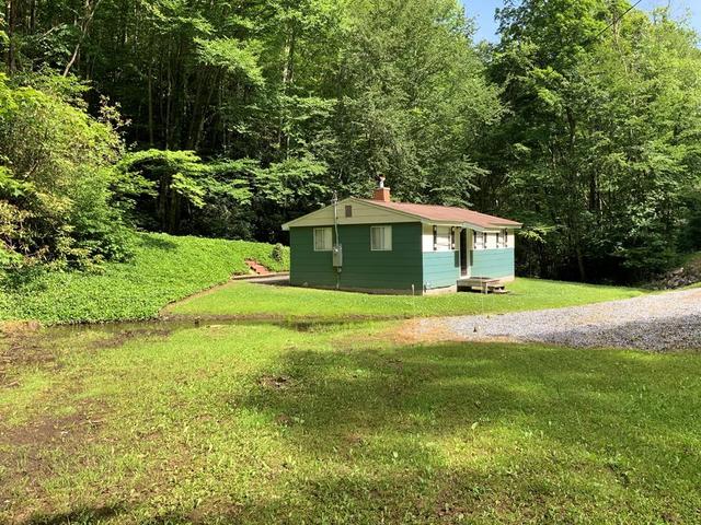 1418 Nicks Creek Rd, Atkins, VA 24311