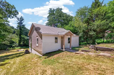 117 Wilson Ave, Galax, VA 24333