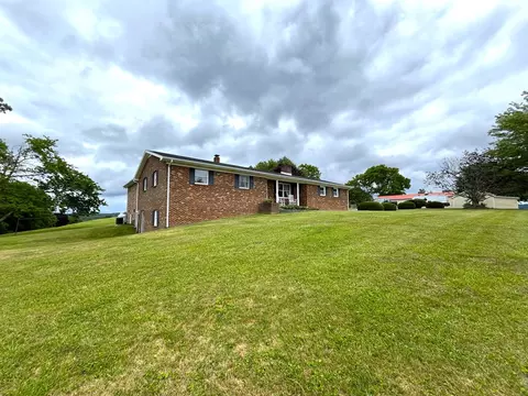 2088 Borderline Rd, Willis, VA 24380 photo 4