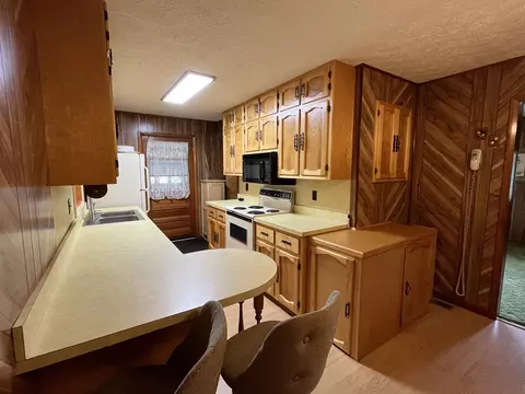 2088 Borderline Rd, Willis, VA 24380 photo 15