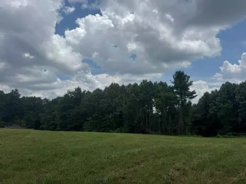 427 Hemlock Ridge Rd, Hillsville, VA 24343