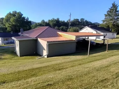 103 Clearview, Honaker, VA 24260 photo 3