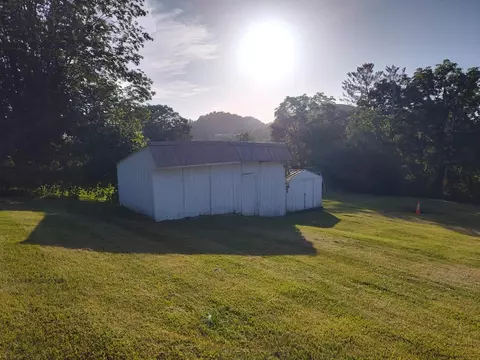 103 Clearview, Honaker, VA 24260 photo 25