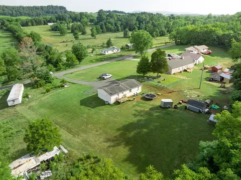 233 Sanders Mine Rd, Max Meadows, VA 24360 photo 18