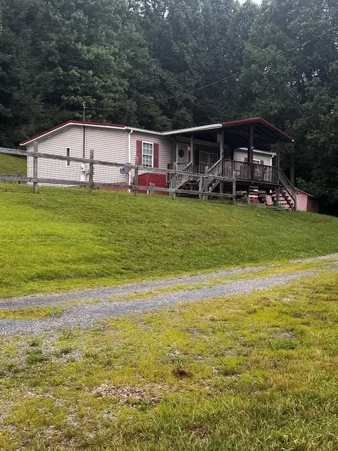 819 Crowe Hollow Rd, Atkins, VA 24311