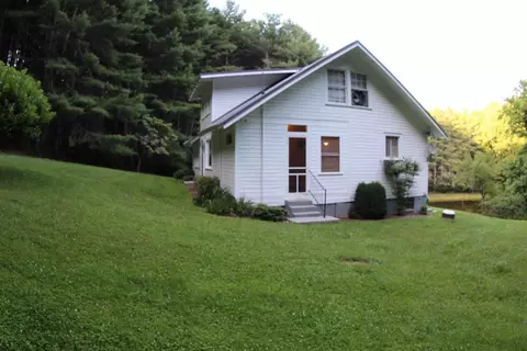 Exterior - 1190 Sutphintown Rd, Dugspur, VA 24325 photo 9 of 12