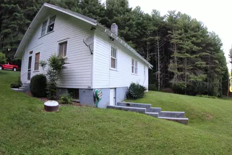 Exterior - 1190 Sutphintown Rd, Dugspur, VA 24325 photo 6 of 12