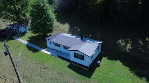 230 W Hurt Buggy Rd, Cedar Bluff, VA 24609 photo 29