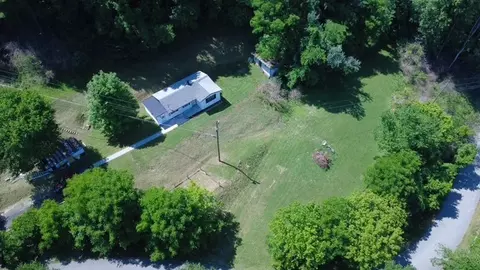 230 W Hurt Buggy Rd, Cedar Bluff, VA 24609 photo 24