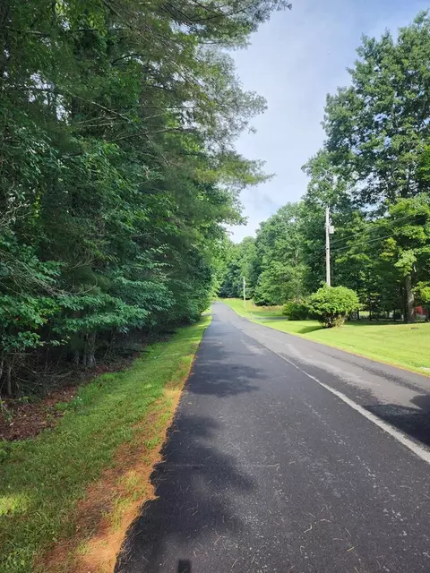 tbd Oak Knoll Dr, Hillsville, VA 24343