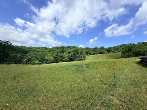 Exterior - 72 Fox Glen Rd, Fancy Gap, VA 24328 photo 3 of 34