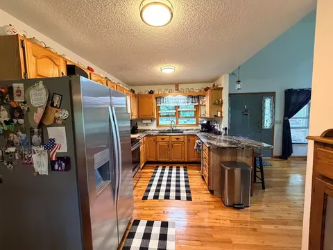 Kitchen - 72 Fox Glen Rd, Fancy Gap, VA 24328 photo 2 of 6