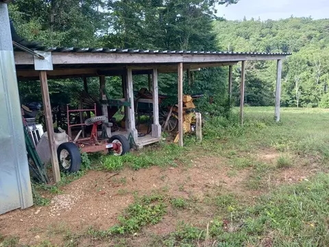 Exterior - 72 Fox Glen Rd, Fancy Gap, VA 24328 photo 12 of 34