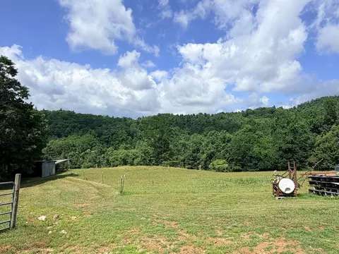 Exterior - 72 Fox Glen Rd, Fancy Gap, VA 24328 photo 22 of 34