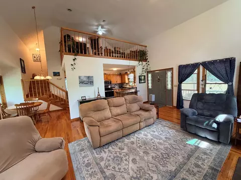 Living - 72 Fox Glen Rd, Fancy Gap, VA 24328 photo 3 of 5