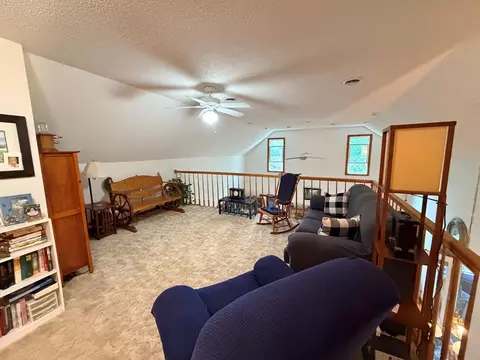 Living - 72 Fox Glen Rd, Fancy Gap, VA 24328 photo 4 of 5