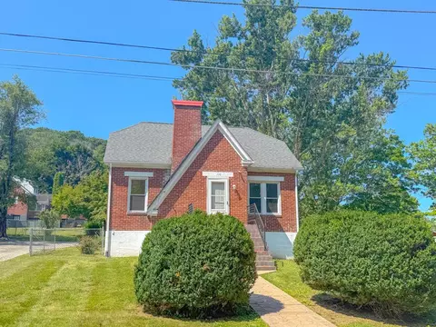 735 N 6th St, Wytheville, VA 24382