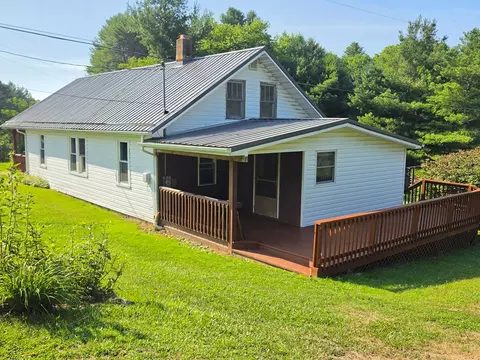Exterior - 23 Windytown Rd, Fries, VA 24330 photo 3 of 7