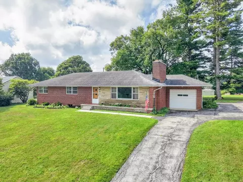 213 E Buck Ave, Rural Retreat, VA 24368