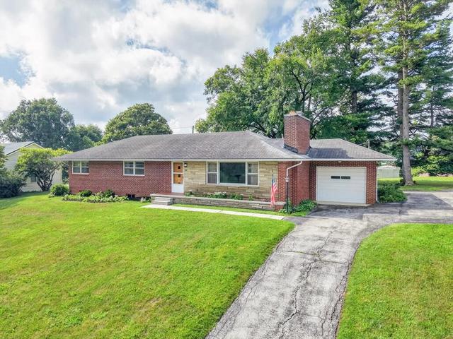 213 E Buck Ave, Rural Retreat, VA 24368