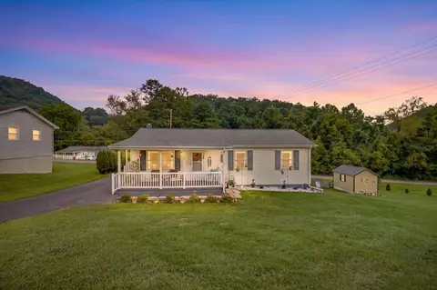 18160 Ridgeview Dr, Abingdon, VA 24211