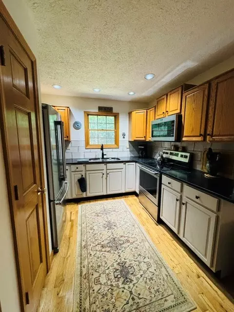 Kitchen - 2132 Cascade Tr, Fancy Gap, VA 24328 photo 2 of 3