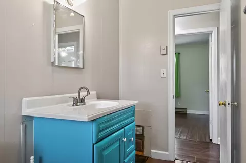 Bath - 969 Ivanhoe Rd, Max Meadows, VA 24360 photo 3 of 3